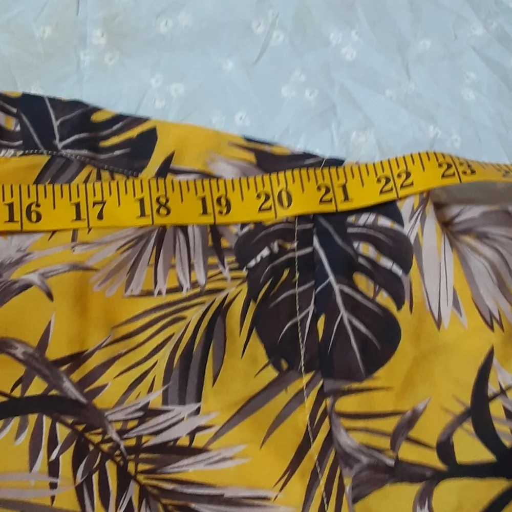 HABAND YELLOW AND GRAY FLORAL HAWAIIAN SHIRT, XL - Picture 6 of 10